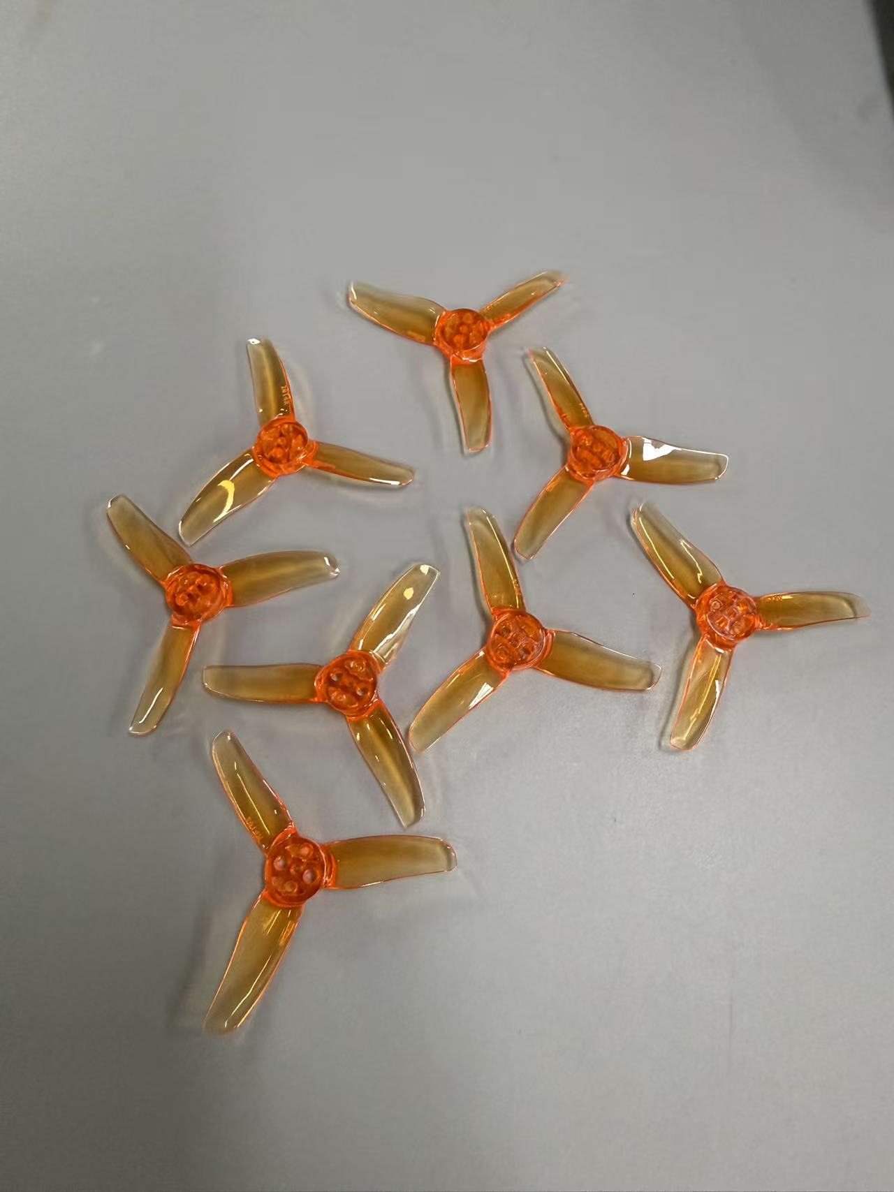 GEMFAN 2014 3枚羽根 2インチ プロペラ PC素 - Fpv Drone Motor のレビューと価格